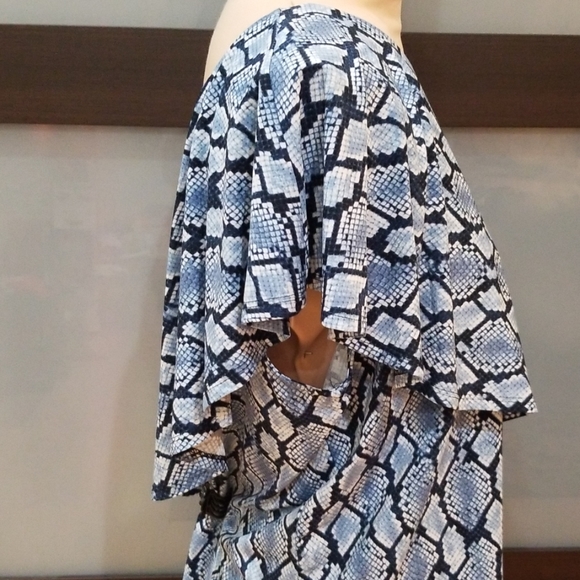 Michael Kors One Shoulder Top - Picture 6 of 8